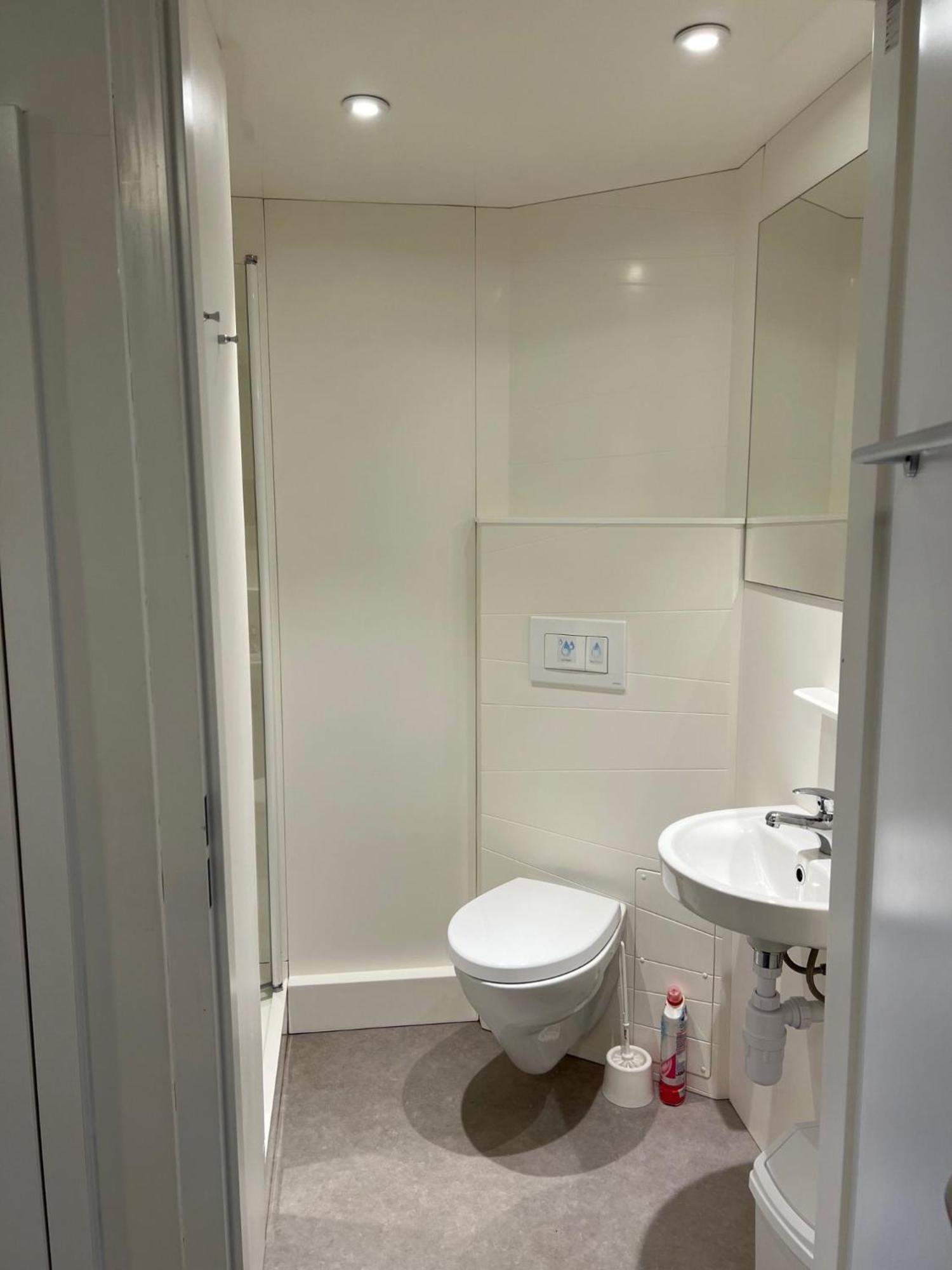 Pittville Student Village In Cheltenham チェルトナム エクステリア 写真