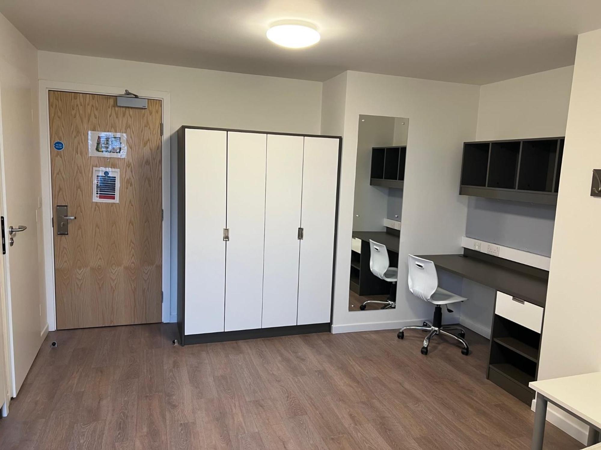 Pittville Student Village In Cheltenham チェルトナム エクステリア 写真