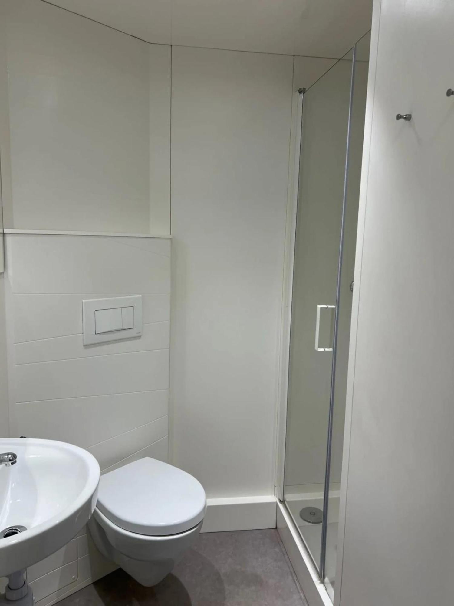 Pittville Student Village In Cheltenham チェルトナム エクステリア 写真