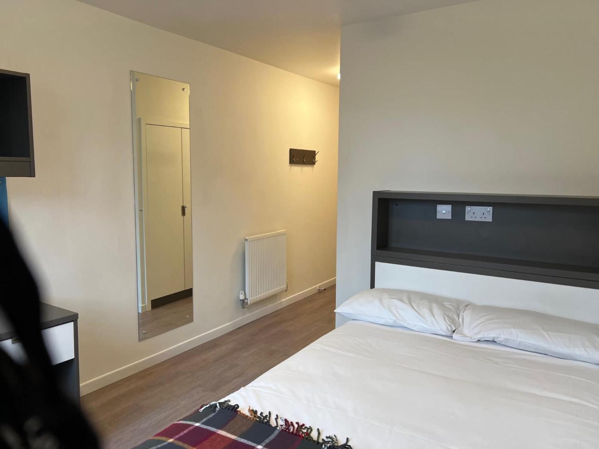 Pittville Student Village In Cheltenham チェルトナム エクステリア 写真