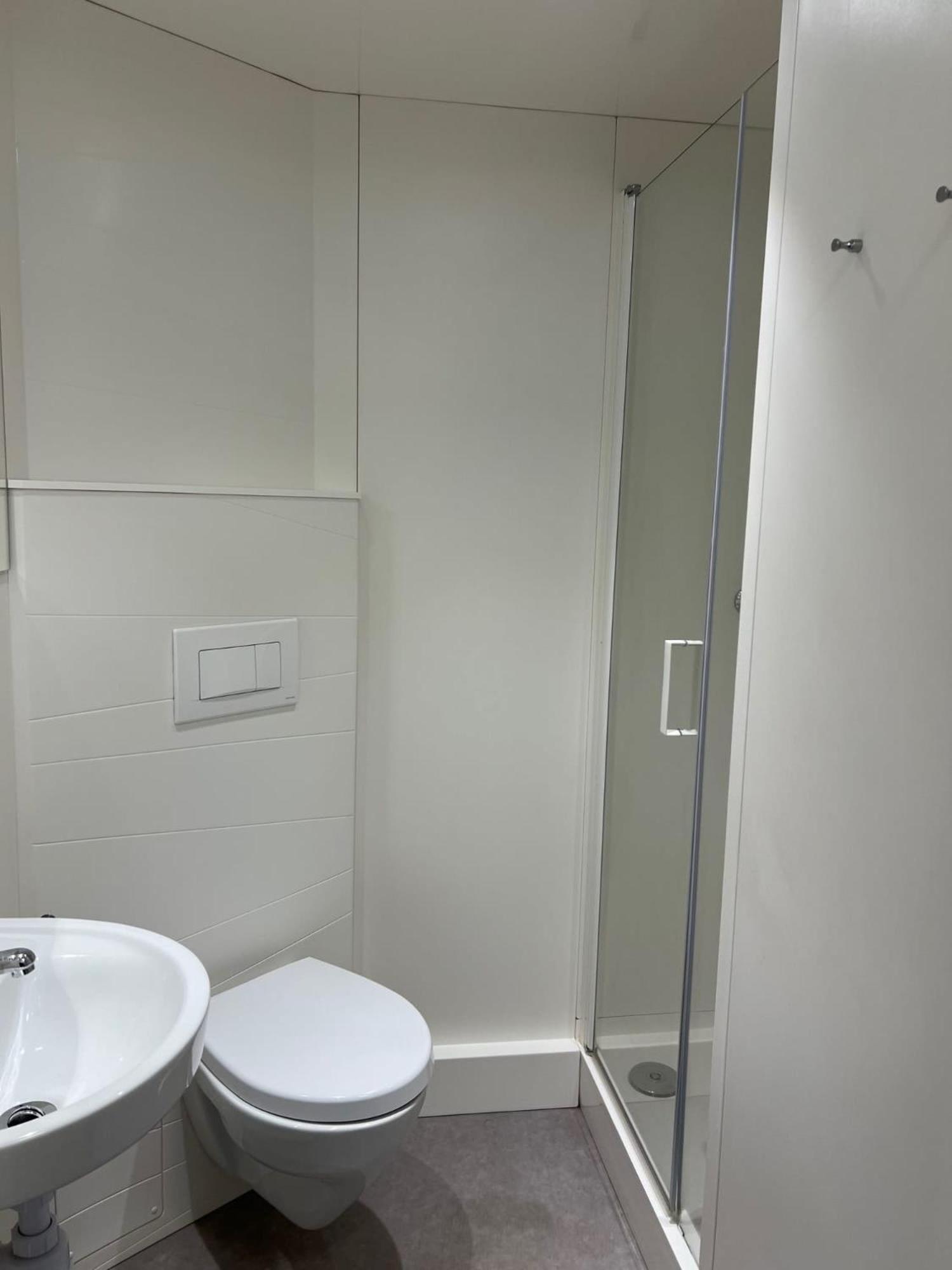 Pittville Student Village In Cheltenham チェルトナム エクステリア 写真