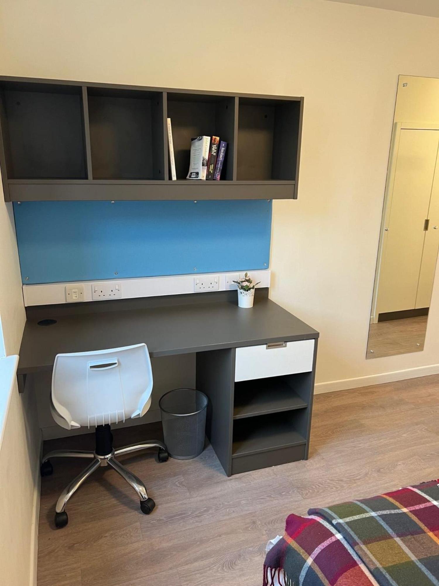 Pittville Student Village In Cheltenham チェルトナム エクステリア 写真